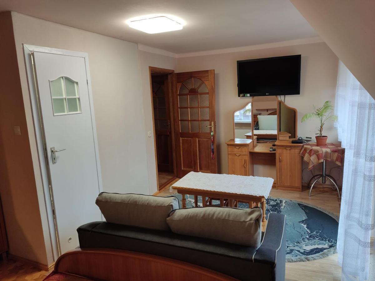 Podelniska Porąbka Buitenkant foto